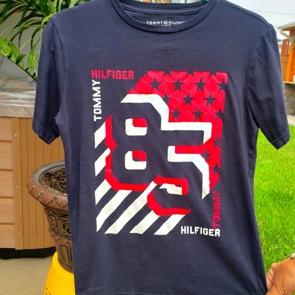 Tommy Hilfiger navy, red and white boys tee-shirt.